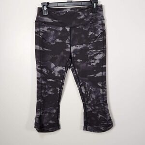 Alo Yoga Women Black and Gray Camo Leggings Size Small Capri